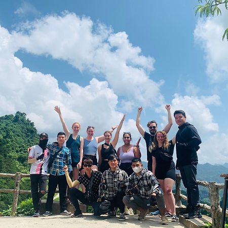 Ha Giang Safari Hostel & Motorbikes Екстер'єр фото