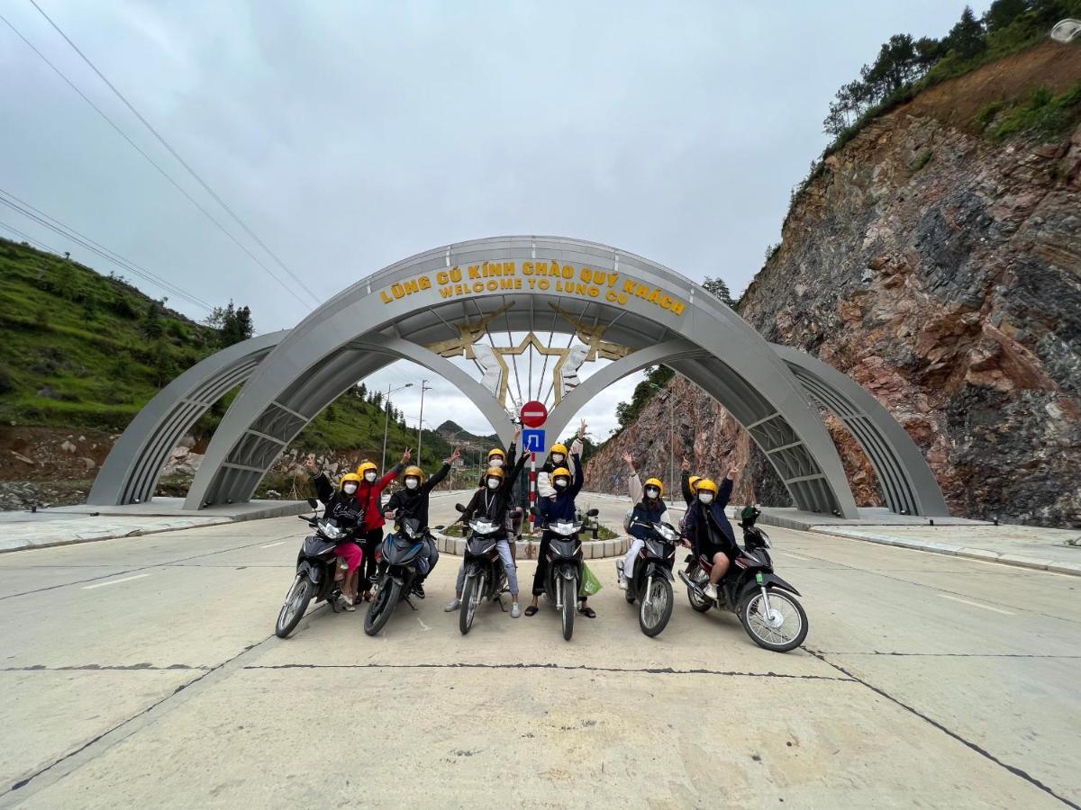 Ha Giang Safari Hostel & Motorbikes Екстер'єр фото