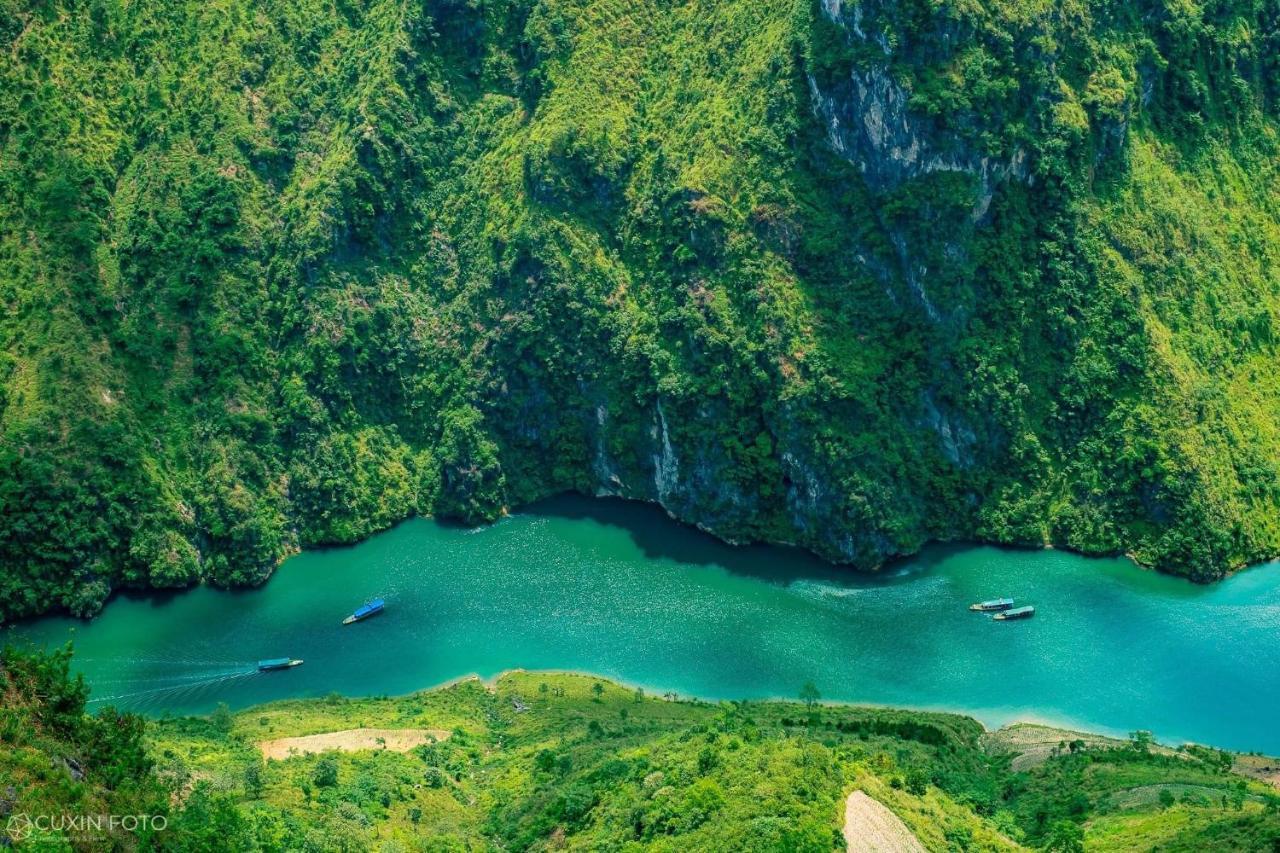 Ha Giang Safari Hostel & Motorbikes Екстер'єр фото