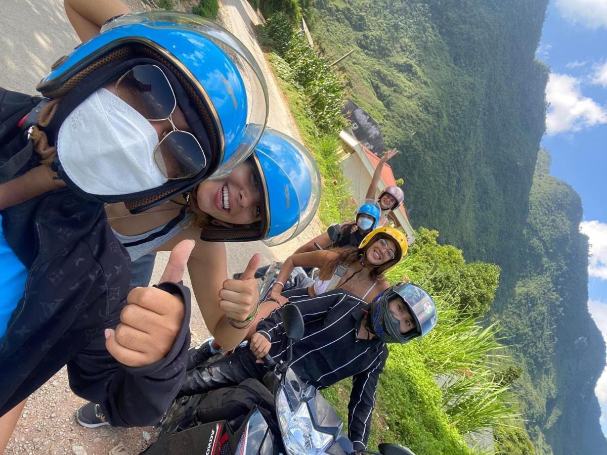 Ha Giang Safari Hostel & Motorbikes Екстер'єр фото
