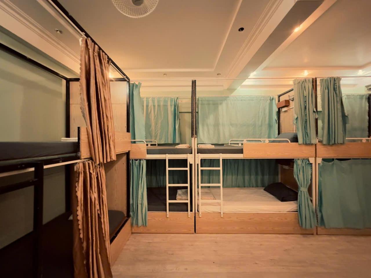 Ha Giang Safari Hostel & Motorbikes Екстер'єр фото